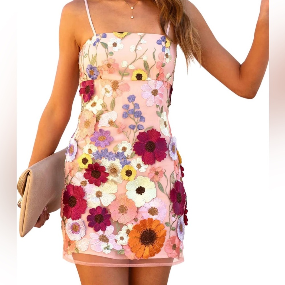 Cute and Unique Floral Dress (the flowers are. 3D dimensional)